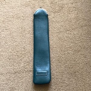 Namaste vegan knitting needle holder